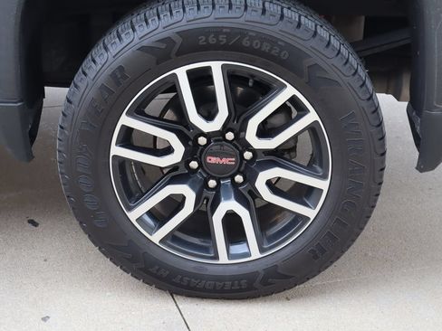 Used 2022 GMC Sierra 1500 AT4 w/ AT4 Premium Package AWD/4WD image 31