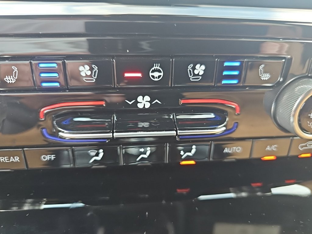 Certified 2024 Jeep Grand Cherokee L Summit AWD/4WD image 44
