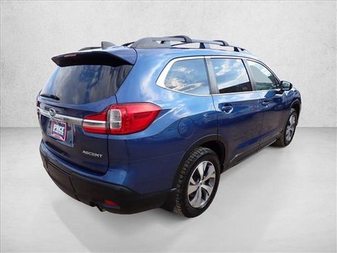 Used 2022 Subaru Ascent Premium w/ Convenience Package AWD/4WD image 4