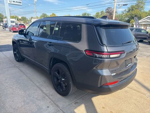 Certified 2025 Jeep Grand Cherokee L Laredo image 5