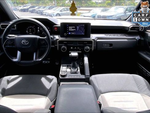 Used 2025 Toyota Tacoma TRD Sport RWD image 15