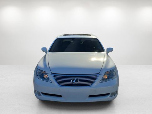 Used 2009 Lexus LS 460 image 2