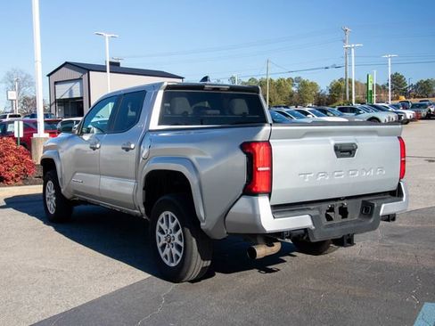 Used 2024 Toyota Tacoma SR5 image 13