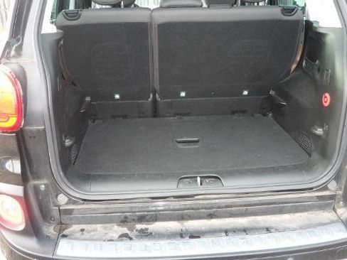 Used 2014 FIAT 500L Trekking w/ Popular Equipment Group image 10