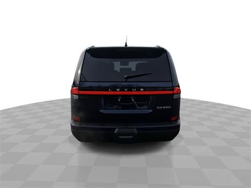 Used 2025 Lexus GX 550 image 7