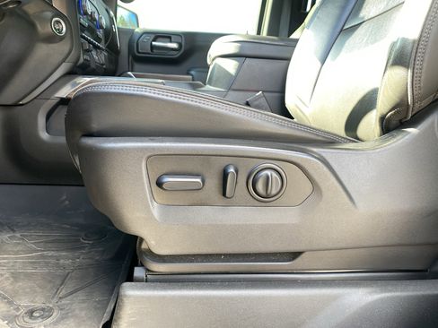 Used 2020 Chevrolet Silverado 1500 High Country w/ Technology Package image 23