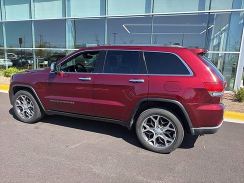 Used 2019 Jeep Grand Cherokee Limited AWD/4WD image 15