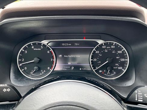 Certified 2023 Nissan Rogue SV image 25