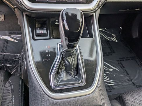 Used 2024 Subaru Outback Premium image 21