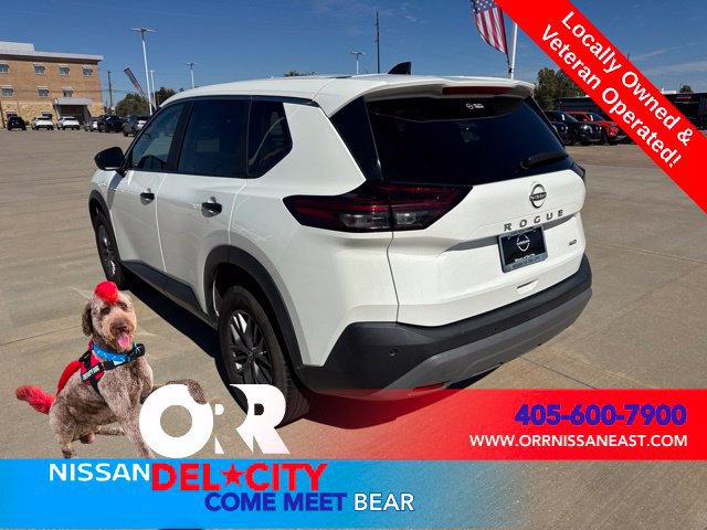 Used 2023 Nissan Rogue S AWD/4WD image 3