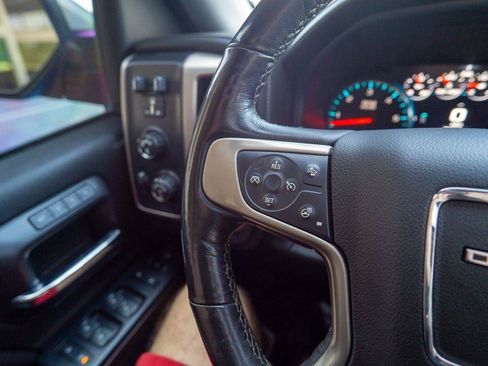 Used 2018 GMC Sierra 1500 Denali w/ Denali Ultimate Package AWD/4WD image 21