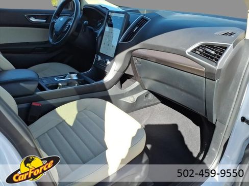 Used 2024 Ford Edge SE AWD/4WD image 12