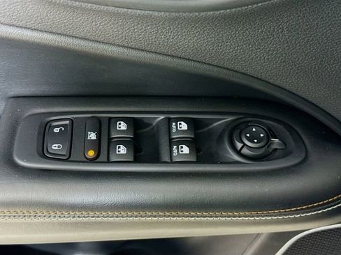 Used 2020 Jeep Compass Latitude w/ Popular Equipment Group FWD image 21