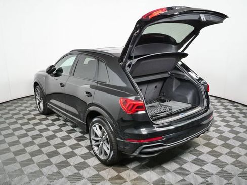 Used 2023 Audi Q3 2.0T Premium w/ Black Optic Sport Package AWD/4WD image 12