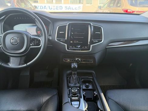 Used 2016 Volvo XC90 T6 Momentum w/ Momentum Plus Package AWD/4WD image 11