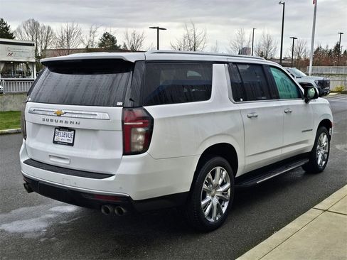 Used 2022 Chevrolet Suburban High Country image 5
