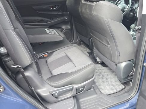 Used 2023 Subaru Ascent Premium w/ Convenience Package AWD/4WD image 10
