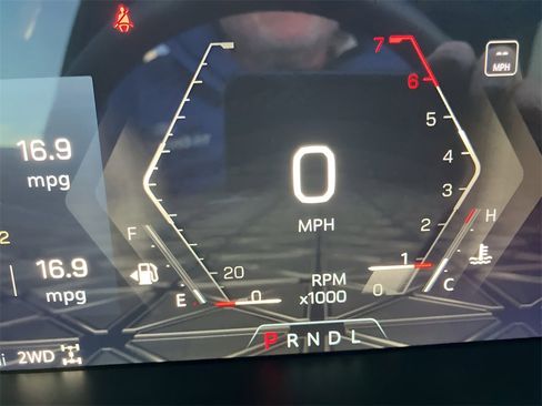 Used 2024 GMC Canyon AT4X image 14