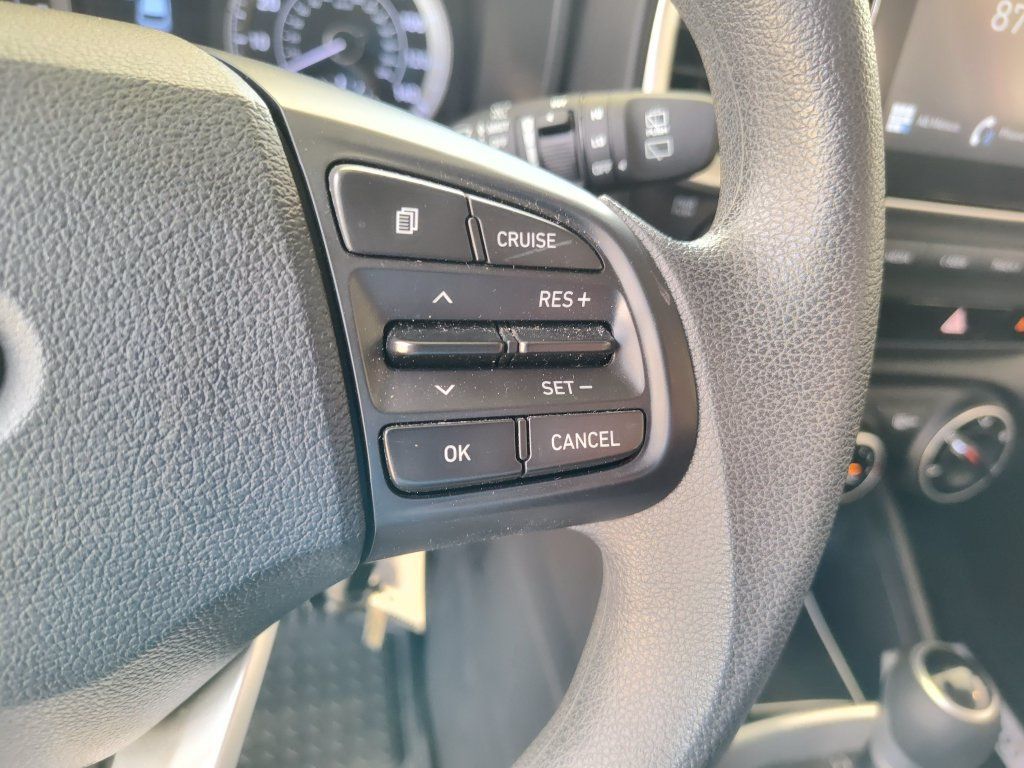 Used 2020 Hyundai Venue SE FWD image 24