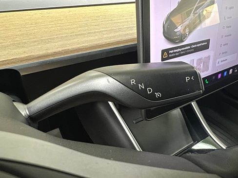 Used 2019 Tesla Model 3 Long Range AWD/4WD image 28