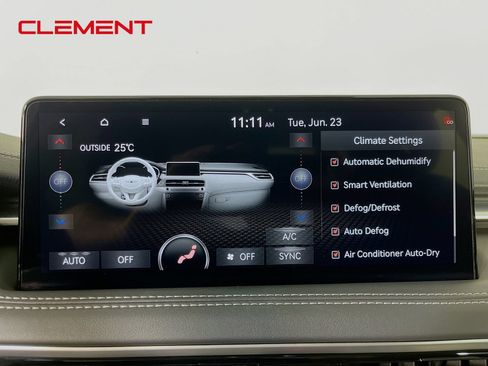 Used 2025 Genesis G70 2.5T RWD image 22