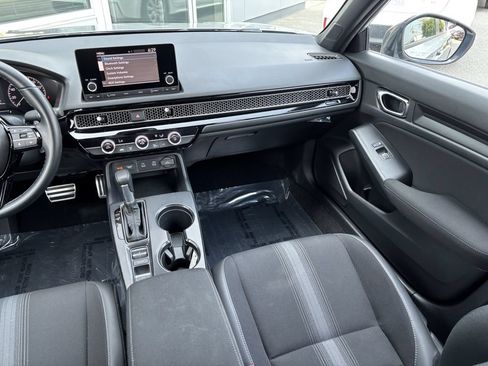 Used 2025 Honda Civic Sport image 22