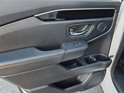 Used 2023 Honda Pilot EX-L image 16