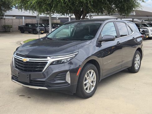Used 2023 Chevrolet Equinox LT AWD/4WD image 7