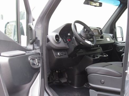 New 2026 Mercedes-Benz Sprinter 2500 image 10