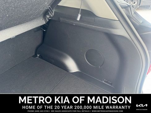 Used 2025 Kia Seltos SX image 28