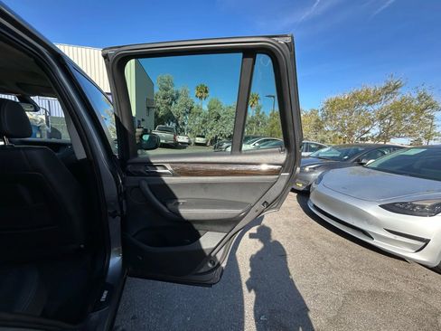 Used 2011 BMW X3 xDrive28i w/ Premium Pkg image 12