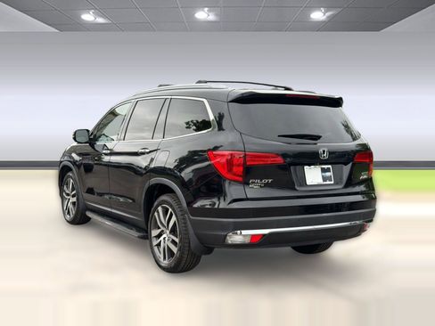 Used 2017 Honda Pilot Touring image 3