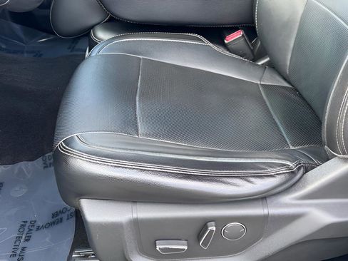 Used 2017 Ford F150 Lariat image 25