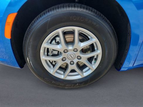 Used 2026 Chrysler Pacifica Select FWD image 9