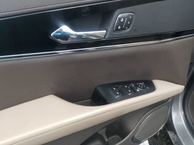 Used 2022 Lincoln Nautilus AWD image 11