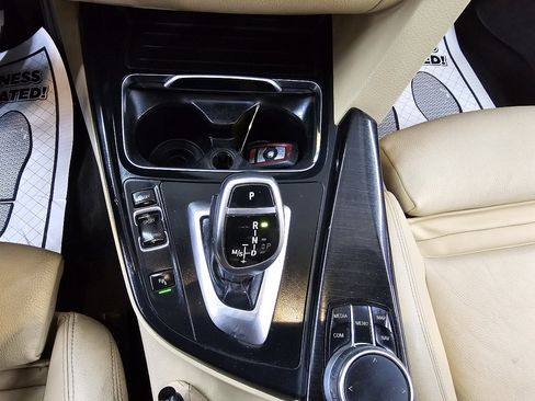 Used 2017 BMW 330i xDrive Sedan image 33