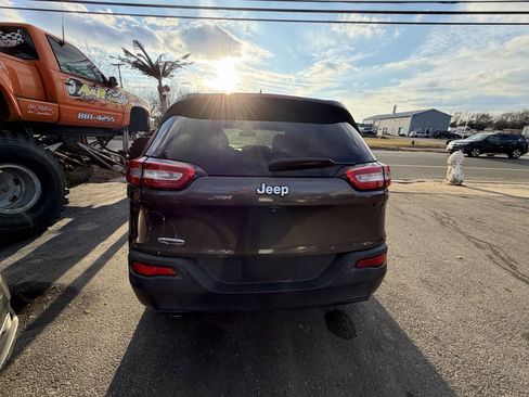 Used 2015 Jeep Cherokee Latitude image 6