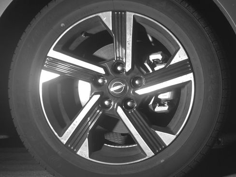 Used 2025 Nissan Sentra SV image 13