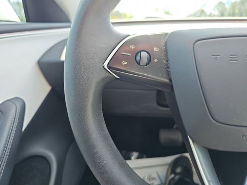 Used 2024 Tesla Model 3 Long Range RWD image 19