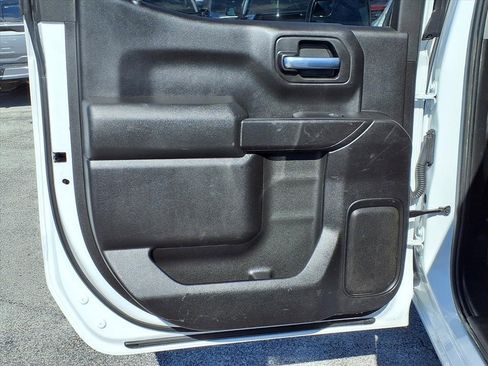 Used 2022 Chevrolet Silverado 1500 Custom w/ LPO, Dark Essentials Package image 19