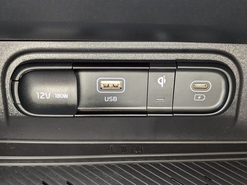 Used 2025 Kia Sportage SX FWD image 23