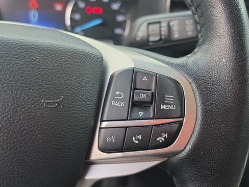Used 2022 Ford Explorer XLT w/ Equipment Group 202A RWD image 14