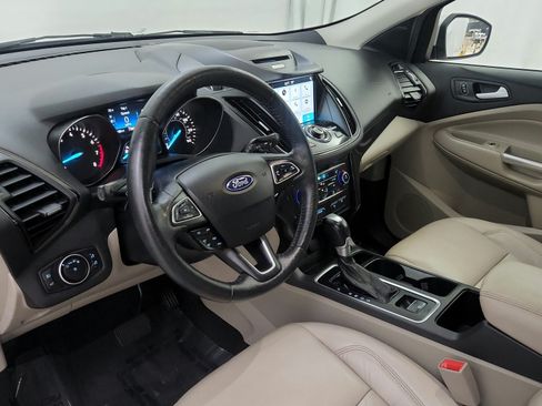 Used 2017 Ford Escape Titanium FWD image 16