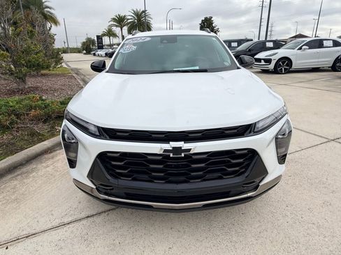 Used 2024 Chevrolet Trax ACTIV w/ Driver Confidence Package image 16