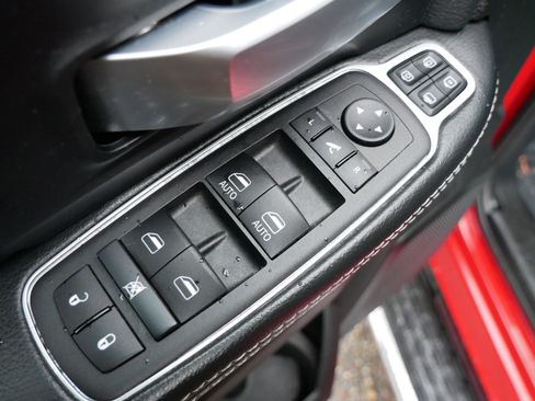 Used 2024 RAM 2500 Big Horn w/ Bed Utility Group image 13