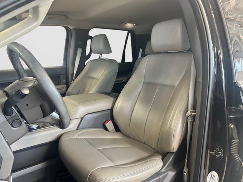 Used 2021 Ford Expedition XLT RWD image 12