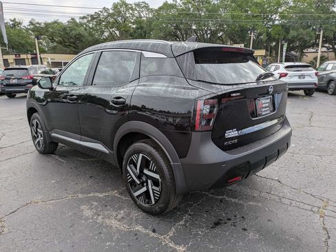 Used 2026 Nissan Kicks SV FWD image 6