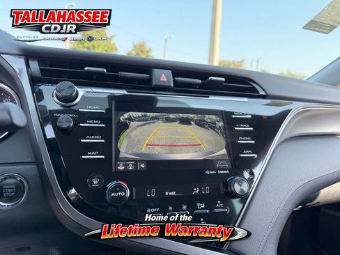 Used 2020 Toyota Camry XSE FWD image 27