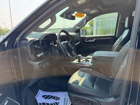 Certified 2023 Chevrolet Silverado 1500 LTZ w/ LTZ Convenience Package II image 13