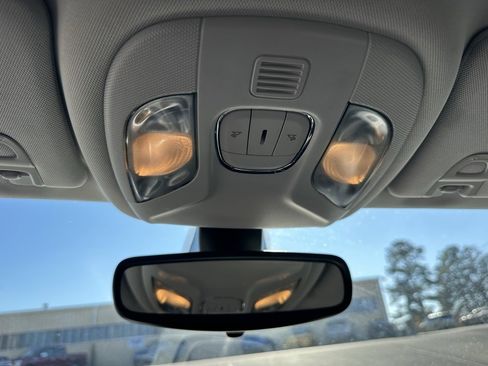 Used 2020 Jeep Compass Latitude image 31